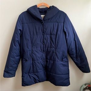 22. L.L. Bean navy blue puffy coat M gorpcore